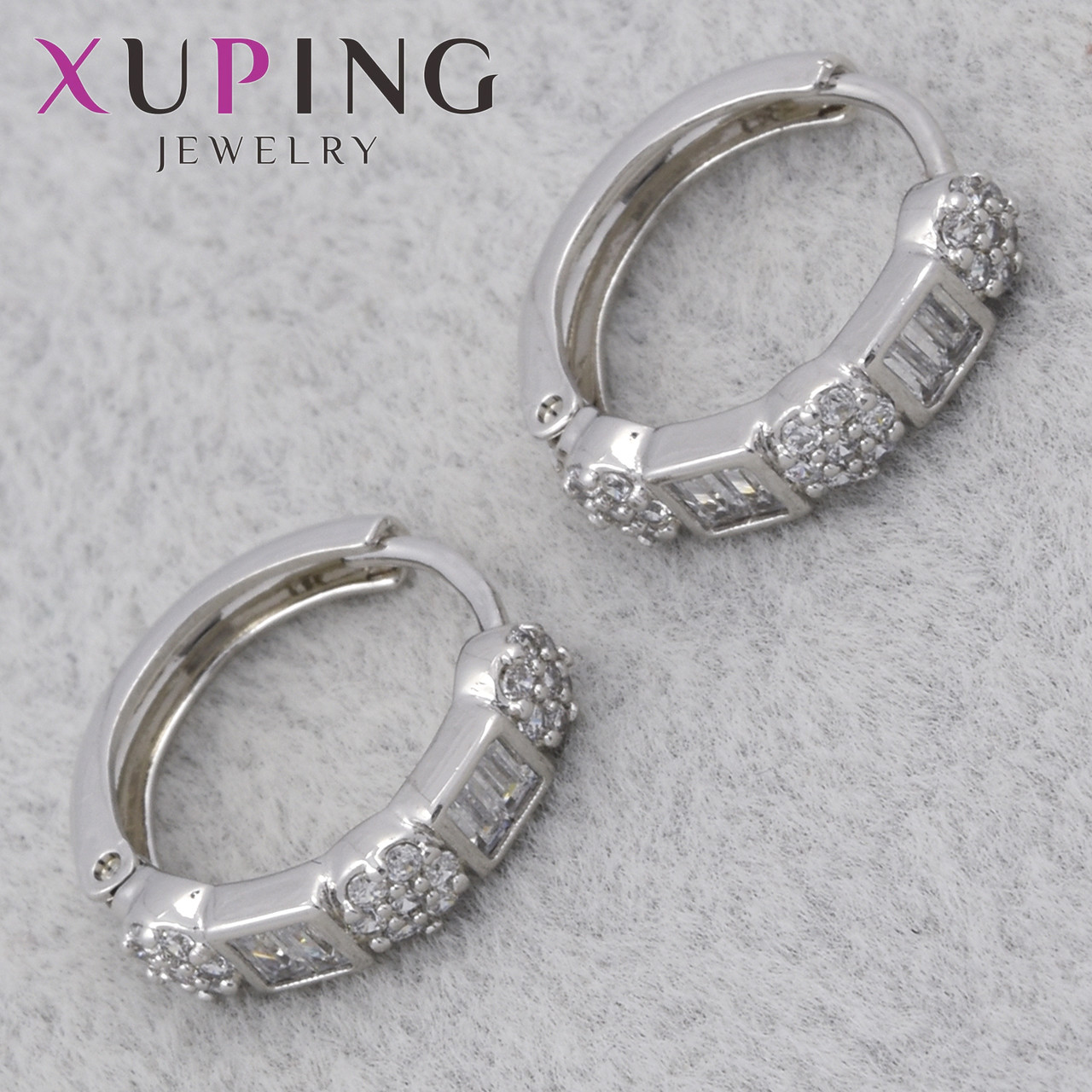 Серёжки застежка в виде кольца сребристого цвета Xuping Jewelry покрыты родием колечки кристаллы 16х16 мм