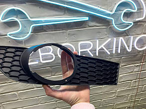 Грати в бампер права Chevrolet Aveo t255 2008-2011 Грати в бампер права Chevrolet Aveo Т255