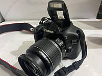 Дзеркальний фотоапарат Canon EOS 550D Kit - 18,2 Мп - Full HD - CMOS - Ідеал !