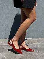 Босоножки женские красные лаковые на низком каблуке