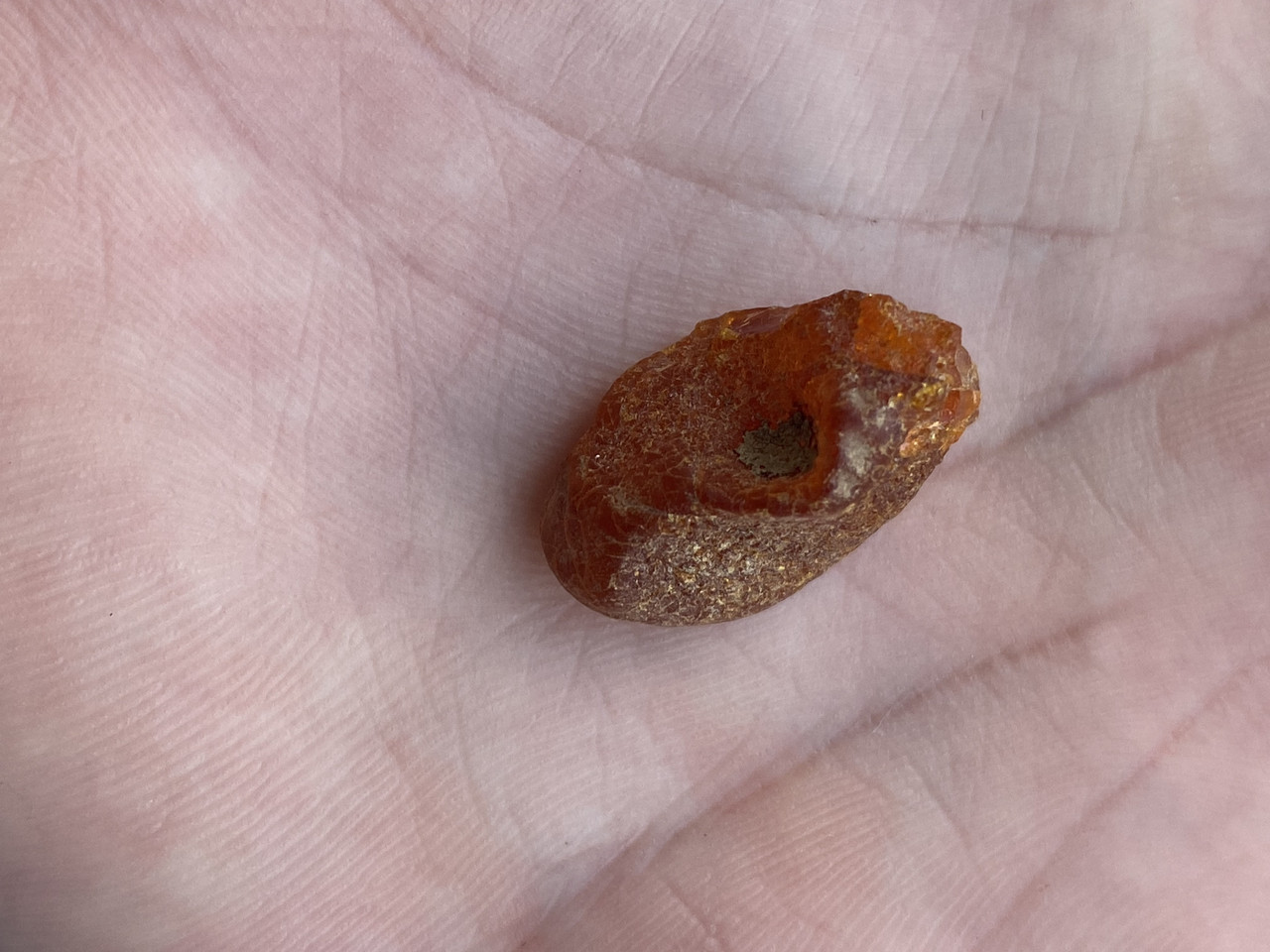 Бурштин необроблений камінь натуральний бурштин 20*10*13 мм, фото 1