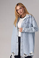 Подовжена джинсова куртка на кнопках — блакитний колір, L/XL (є розміри)