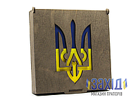 Флаг Украины из габардина в подарочной коробке "Трезубец"