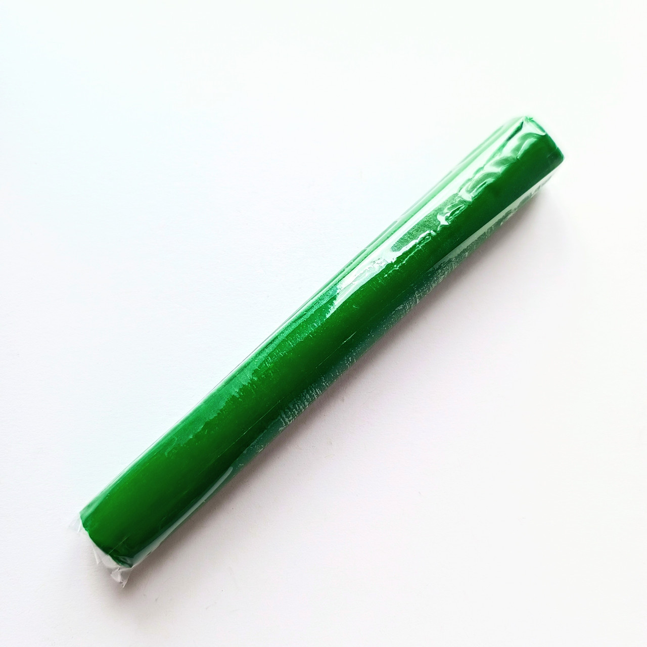 Полимерная глина Пластишка Пластика запекаемая палочка 17 грамм Зеленый хром 0118 - фото 1 - id-p1422933723