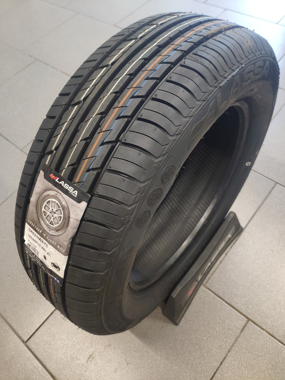 Літня шина Lassa Greenways 185 / 60 R15 88H XL