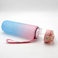 Бутылка розово-голубая для воды омбре из пластика топ