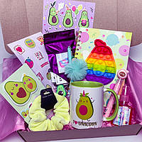 Подарунковий набір для дівчинки дівчата від Wow Boxes "Авокадо бокс №5"