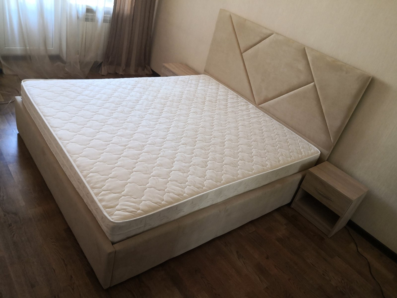 Ліжко Бейліз з підйомним механізмом ТМ Sentenzo