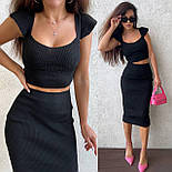 Костюм машинного в'язання рубчик топ і спідниця міді з розрізом, фото 4