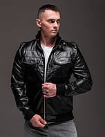 Черная классическая мужская куртка из кожзама с накладными карманами