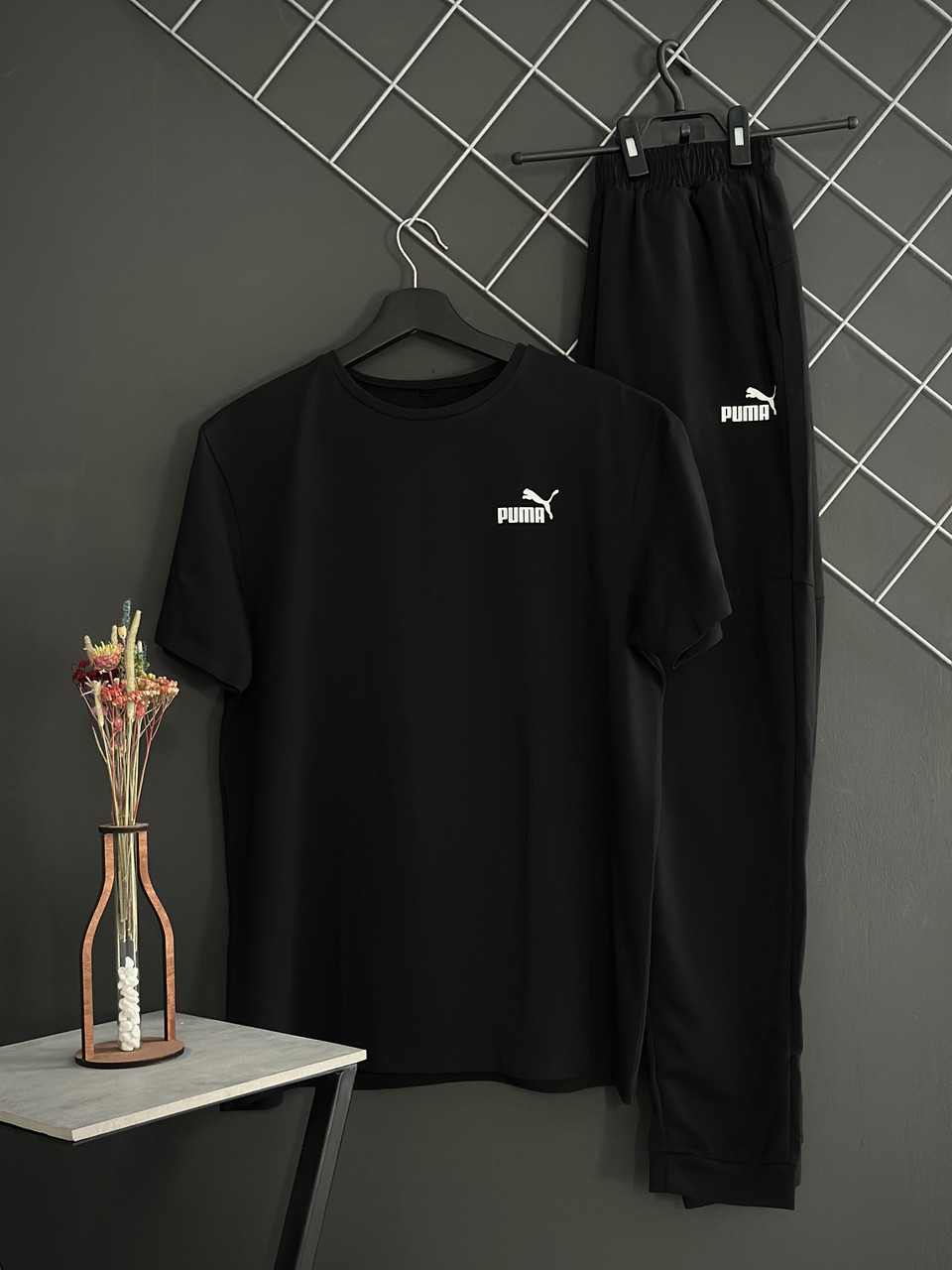 Чоловічий літній комплект Puma чорні штани чорна футболка Пума