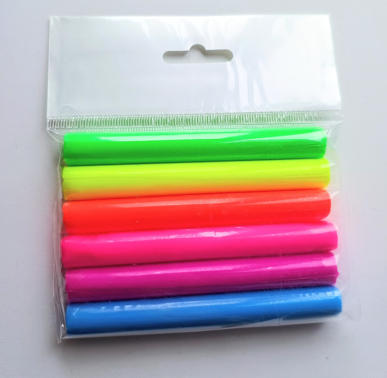 Полимерная глина Пластишка Набор 6 флурисцентных цветов пластики палочки по 17 грамм запекаемая - фото 3 - id-p36276445