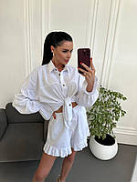 Білий літній жіночий костюм з тонкого льону: Сорочка на гудзиках з об'ємними рукавами та Шорти з рюшами