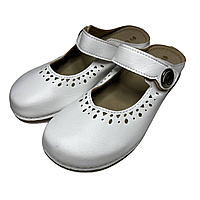 Білі жіночі сабо Inblu на невисокій платформі, шльопанці мюлі із закритим носом для лікарів, медиків та кухарів