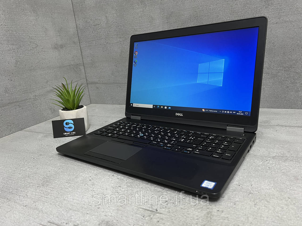 128gb ssd 8gb ddr4 15.6" Мультимедійний ноутбук Dell Делл E5570