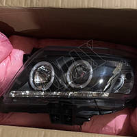 Передняя оптика (LED - фары) Toyota Hilux (2011-2016)