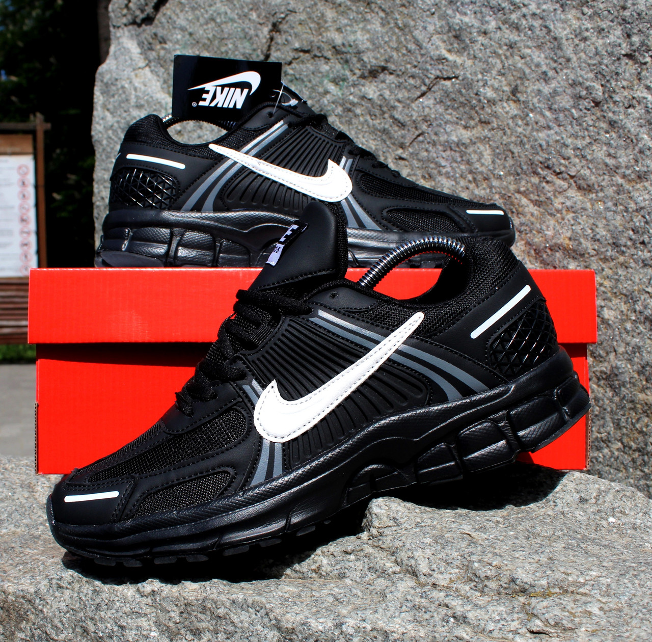 РОЗПРОДАЖ Чоловічі Кросівки Nike Zoom Vomero 5 чорні, фото 1