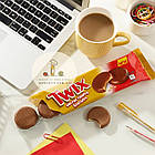 Печиво Twix Secret Centre Biscuits, з карамеллю 132 г., фото 3