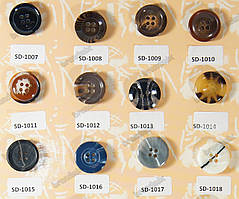 Ґудзики із логотипом