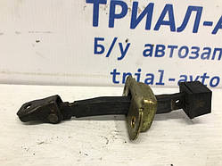 Обмежувач дверей передній правий Mitsubishi Outlander CU 2.4 БЕНЗИН 4G69 2003 (б/в)