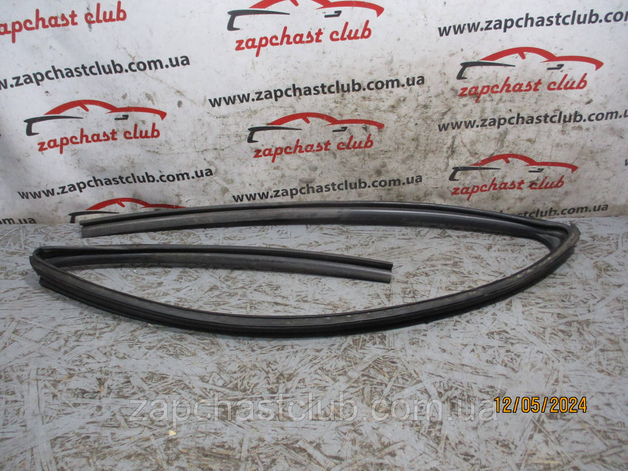 Напрямляюча скла передніх правих дверей 5705A070, 5705A616 99151140 Lancer X Mitsubishi, фото 1