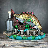 Декоративная подставка под алкоголь, штоф ручной работы на день рыбака с моделью Карпа З набором посуду
