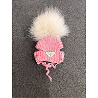 Брендовая шапка для собак ручной вязки PRADA без подворота с натуральным бежевым бубоном розовая_TT