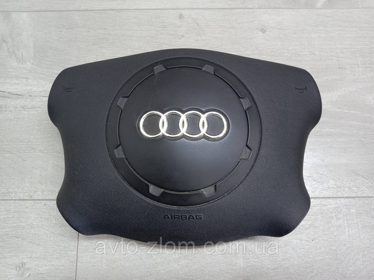 Airbag, Подушка безпеки керма Audi A3 8L. Ауді А3. 8L0880201H.