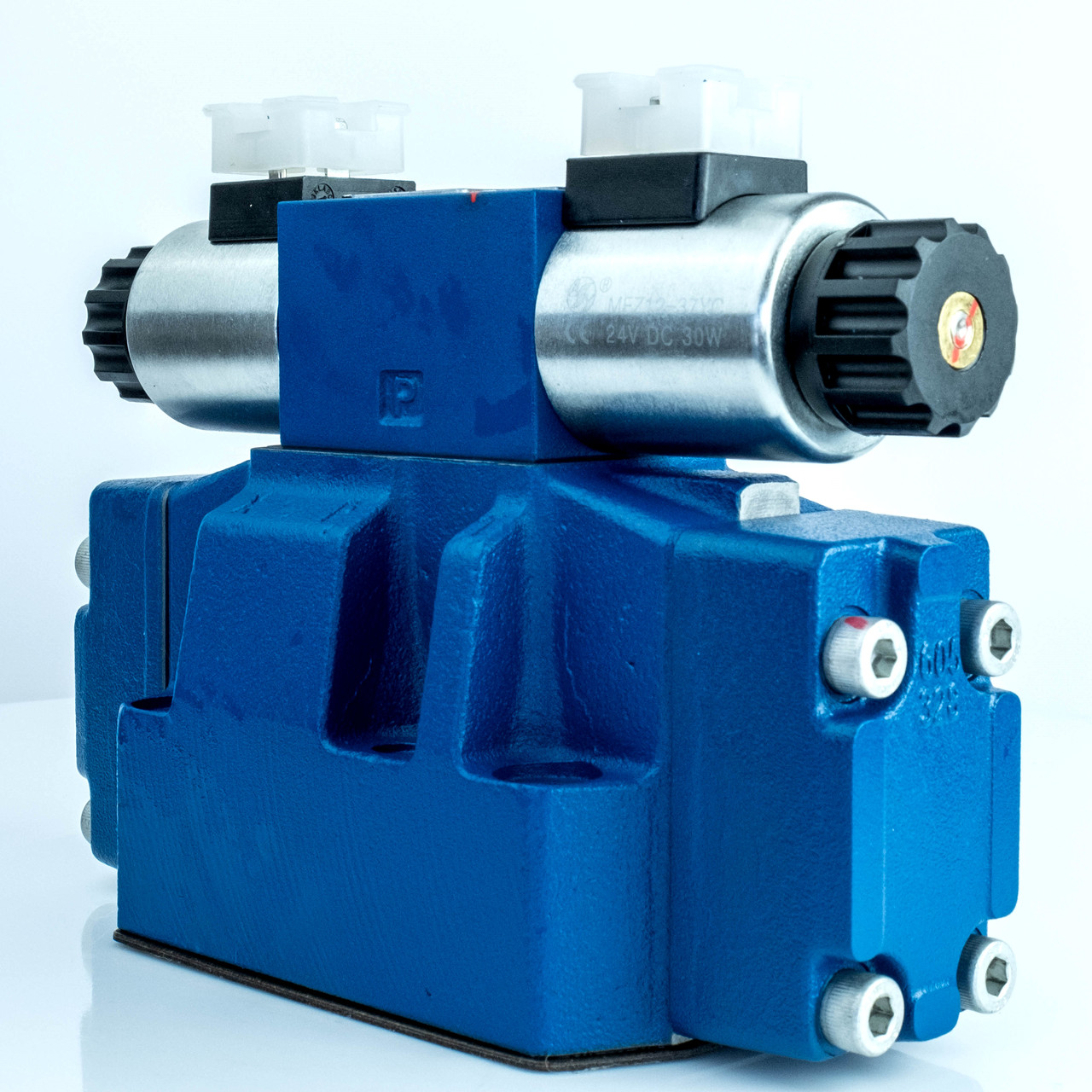 Гідророзподільник H4WEH16E-6XEW220RN9Z5L електрогідравлічний трипозиційний 220V, Ду-16, 350 Бар, схема E