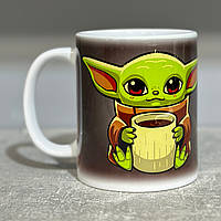 Керамічний кухоль з принтом (330мл, білий) "Малюк Йода. Нема кави - нема сили"