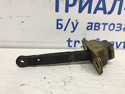 Обмежувач двері передній правий Mitsubishi Pajero Sport K9 2.5 DIESEL 4D56 МКПП 1996 (б/в)