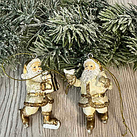 Елочное подвесное новогоднее украшение Санта с подарками 7.5 см