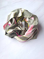 Шарф-снуд женский весна-осень в геометричный принт Cecil 164х60 см Серый с розовым 11510-1