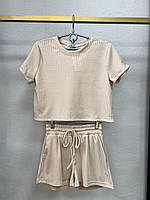 Стильный базовый летний женский костюм-двойка шорты и топ с коротким рукавом ткань вафельный трикотаж Бежевый,