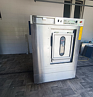 Професійна пральна машина бар'єрного типу 32 кг завантаження (Німеччина)