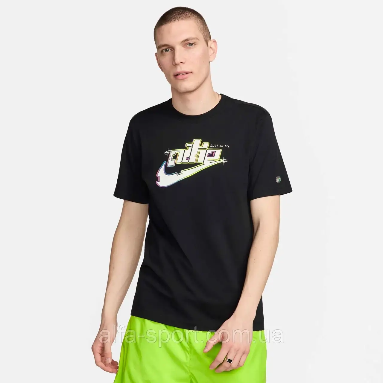 Футболка Nike Sportwear Tee (FV3745-010)