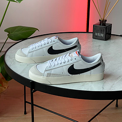 Жіночі кросівки Nike Blazer Low 77 Vintage white Найк Блейзер білі з чорним
