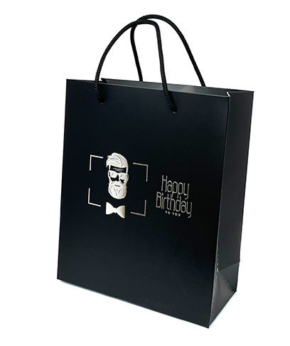 Пакет подарунковий чорний 240×100×300 мм з тисненням "Happy Birthday" срібло