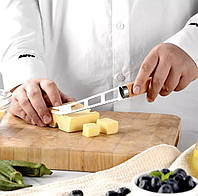 Ніж кухонний для нарізання сиру з дерев'яною ручкою