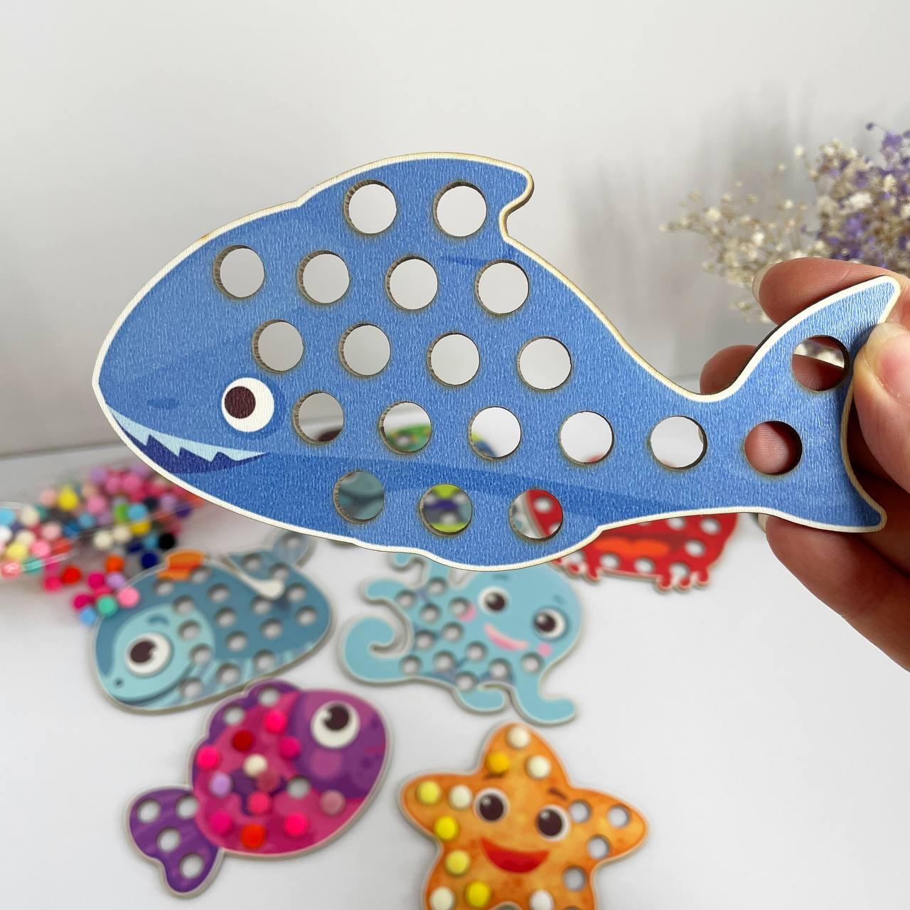 Дерев'яна гра сортер Морські жителі з помпонами Пізнавалка, вік від 1,6 року, 200 шт. помпонів, фото 1