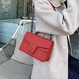 Жіноча сумка на товстому ланцюжку крос-боді з підковою через плече червона, фото 4