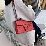 Жіноча сумка на товстому ланцюжку крос-боді з підковою через плече червона, фото 6