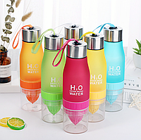 Спортивна Пляшка Соковижималка H2O Drink More Water колір в асортименті