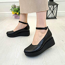 Туфлі жіночі на платформі, колір чорний. 38 розмір