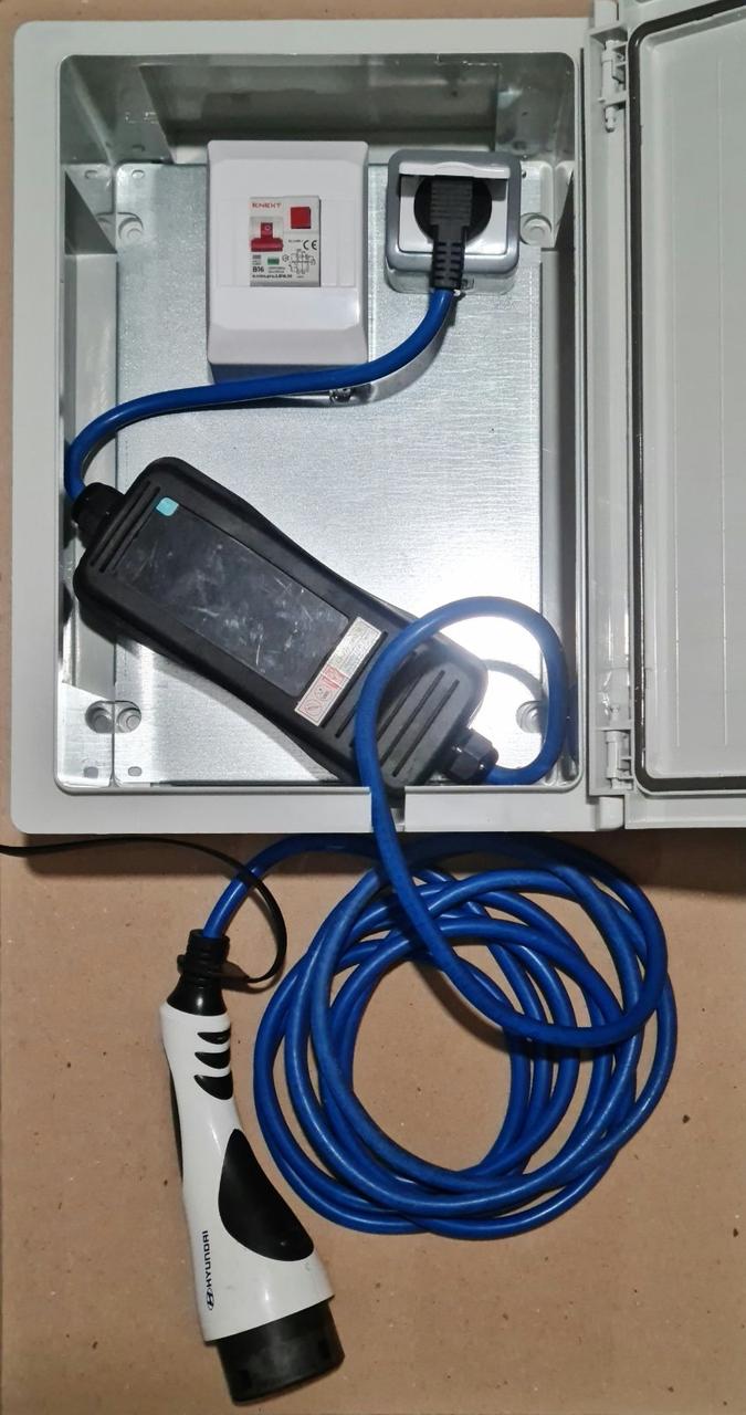 Шафа для підключення зарядного пристрою електромобіля 220В/16А/IP65 (300x400x170)