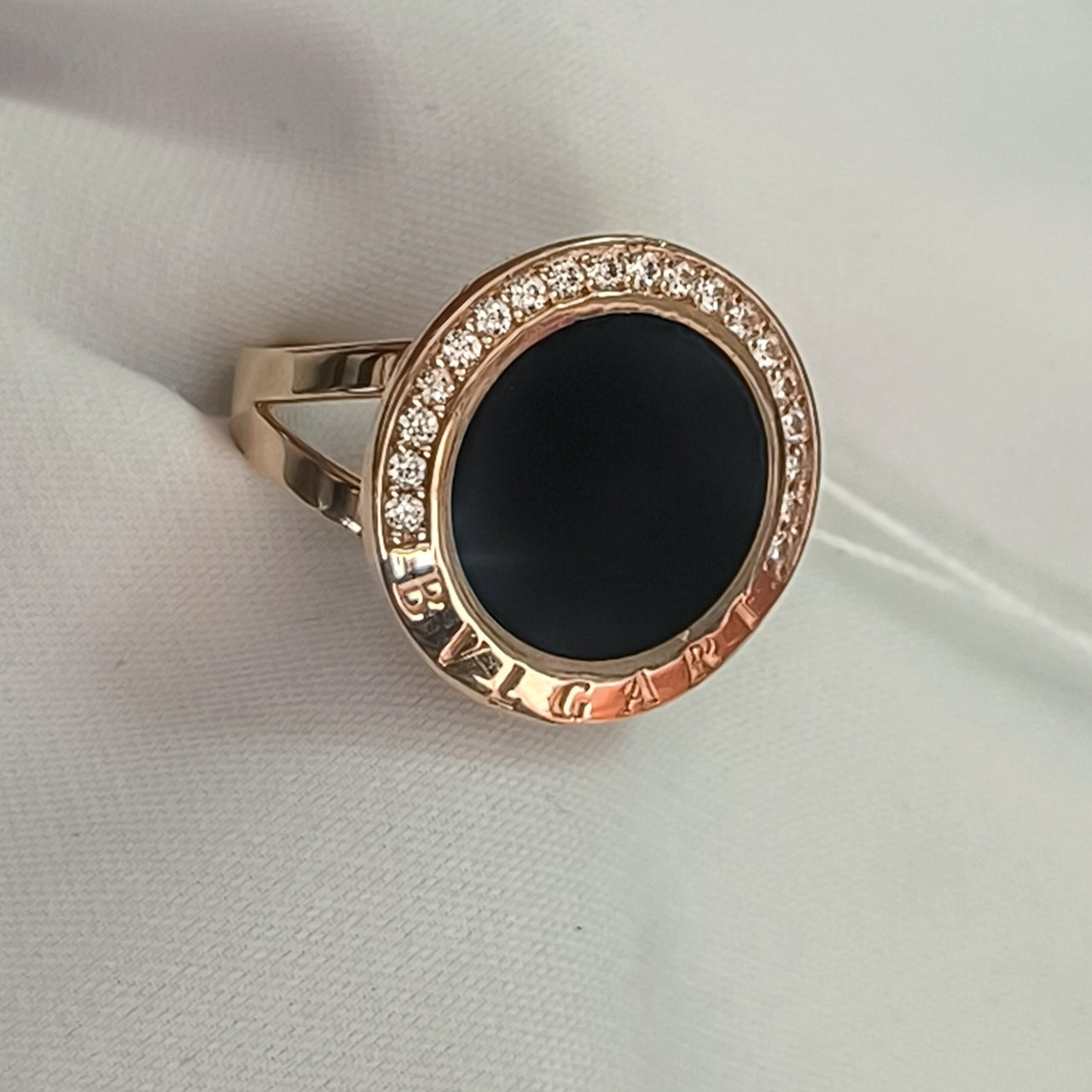 Золоте кільце з емаллю Ukr-gold, фото 1