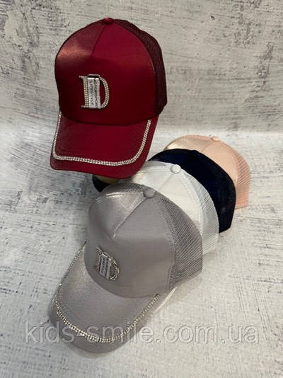 Кепки жіночі