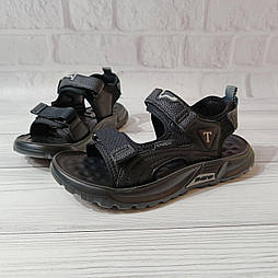 Дитячі шкіряні літні босоніжки в чорному кольорі для хлопчика