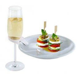 Одноразовий посуд для фуршету