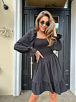 Чёрное женское легкое летнее короткое платье из софта с открытыми плечами и резинкой на груди
